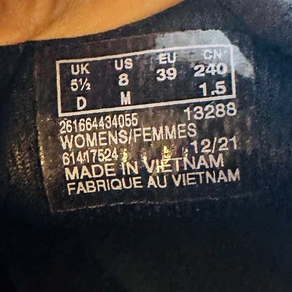 Clarcks Collection Black and Gray Slip-On Sneakers - Picture 6 of 8